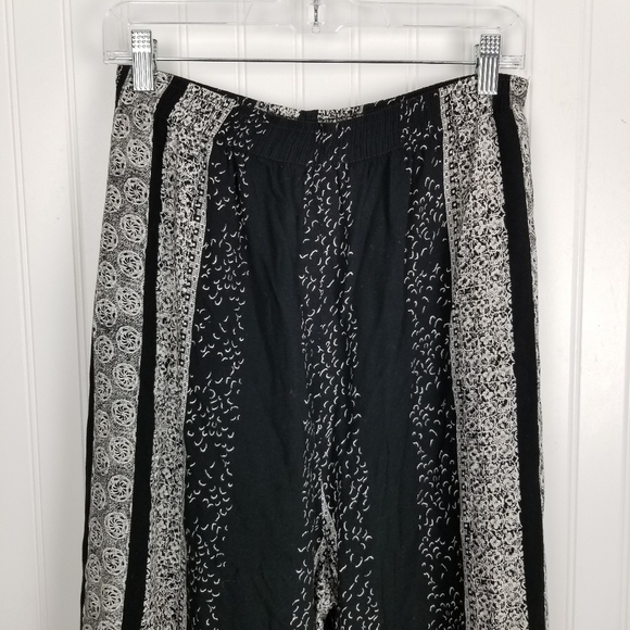 Cameo & Co Wide Leg Pull On Pants Multi Print Stripe Cropped Boho Beach Spring M - Picture 8 of 12